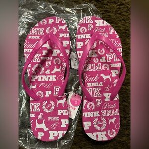 NWT Women’s Victoria Secret PINK Flip Flops with Logo Design Size 8